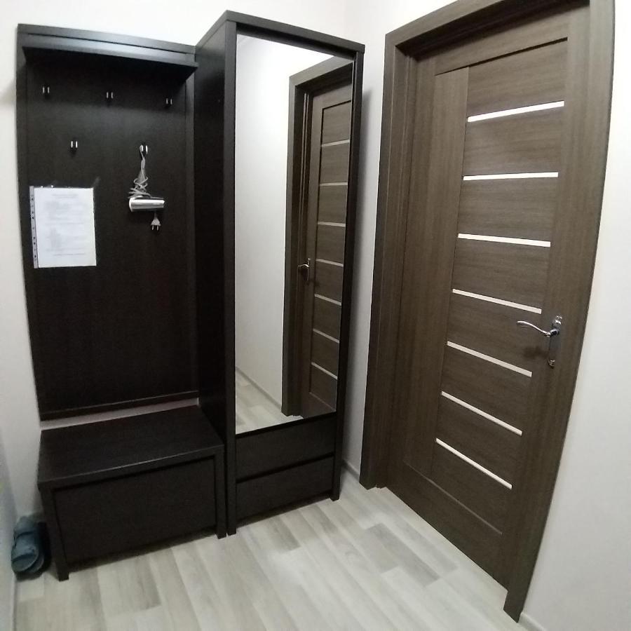 Apartamento Новобудова Центр Lutsʼk Exterior foto